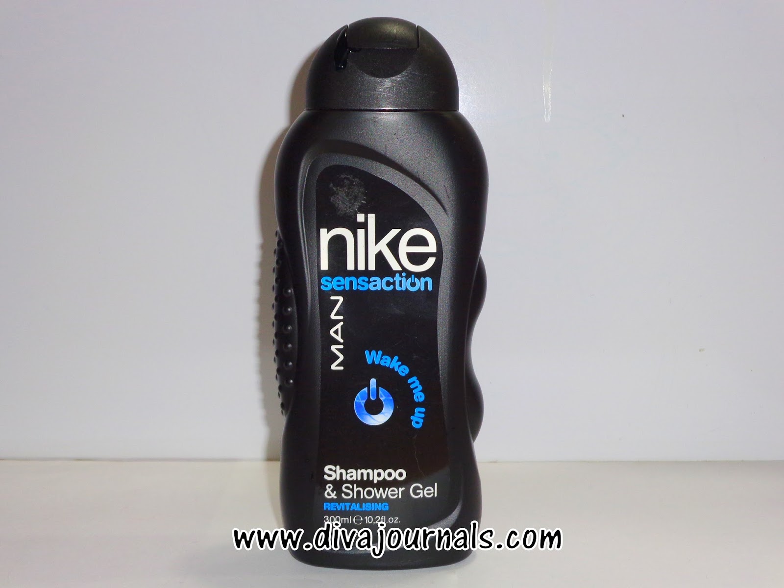 más lejos al menos conversión Nike Sensaction Man Wake me up Shampoo & Shower Gel Review